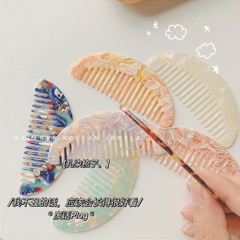 Small comb children with their delicate ins and wind with portable washy hair comb Antistatic Capsized Comb Children Mini