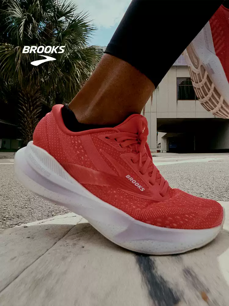 Brooks adrenaline gts women's cushioning support running shoes