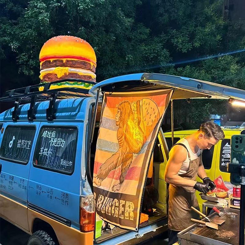 Creative Sculpture at the Entrance of a Hand-Made Burger Shop, Realistic Large Burger Model, Night Market Stall Roof Decoration, Sign Lightbox Creative Sculpture at the Entrance of a Hand-Made Burger Shop, Realistic Large Burger Model, Night Market Stall Roof Decoration, Sign Lightbox