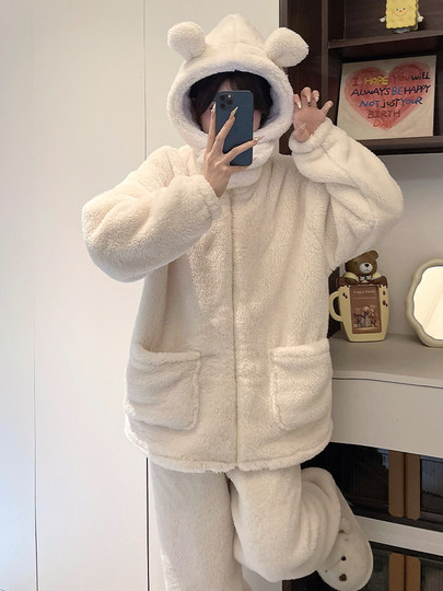 Niedliche Pyjamas aus Korallensamt mit Kapuze für Damen im Herbst und Winter sowie Samt und verdicktes Flanell können außerhalb des Heimkleidungssets im Winter getragen werden