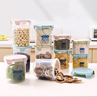 1 (средний 800 мл) случайный цвет