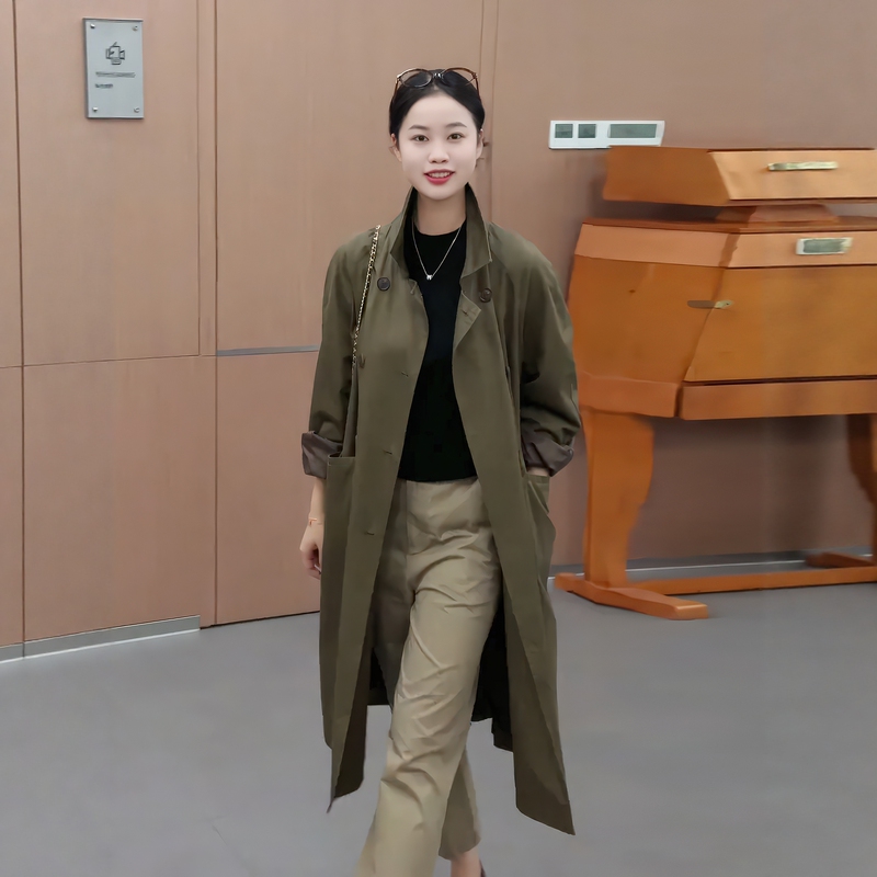 Retro Military Green Stand-Collar Trench Coat for Women, 2026 Autumn Relaxed Style Long Simple High-End Commuter Coat Retro Military Green Stand-Collar Trench Coat for Women, 2026 Autumn Relaxed Style Long Simple High-End Commuter Coat