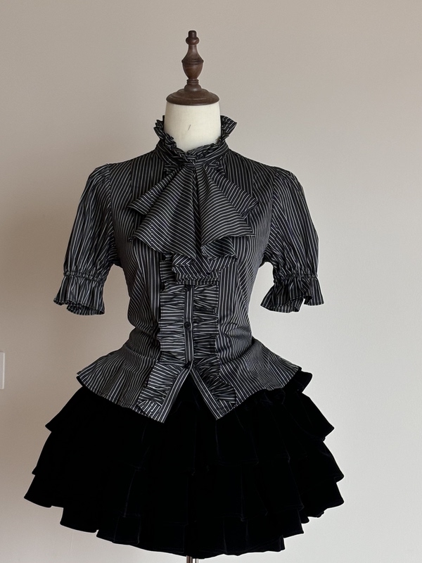 Flowerfairydaily Nighttime/Gothic Style Waist-Cinching Short Sleeves