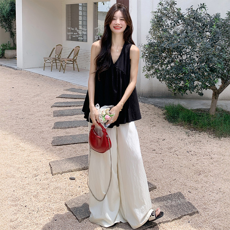 Relaxed Casual Sports Suit for Women, Summer Style, Fashionable Korean Style Loose Slimming Vest and Wide-Leg Pants Two-Piece Set