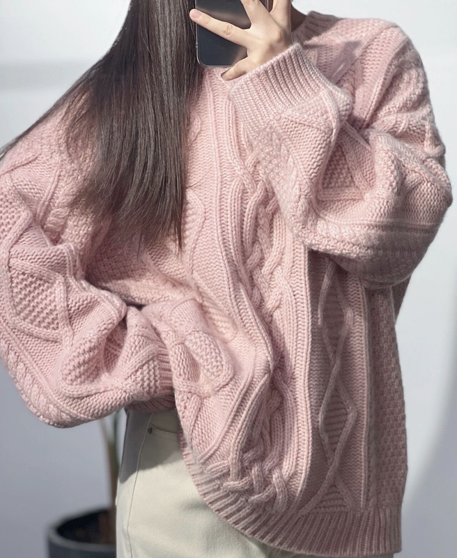 Beautiful Cherry Blossom Pink Solid Color Cashmere Sweater for Women, Autumn and Winter Lazy Style Twist Knit Sweater, Round Neck Top