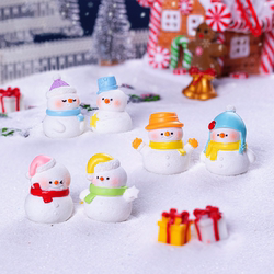 Creative Resin Ornaments Cute Snowman DIY Christmas Decorations Snowflake Christmas Tree Desktop Small Ornaments