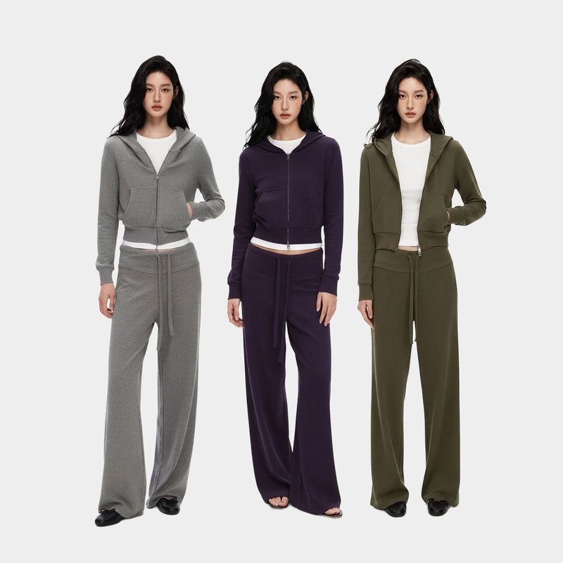 American Retro Paper-Cut Style Hooded Sweatshirt Set for Women, Autumn Zip-Up Cardigan Top, Wide-Leg Sweatpants Set American Retro Paper-Cut Style Hooded Sweatshirt Set for Women, Autumn Zip-Up Cardigan Top, Wide-Leg Sweatpants Set