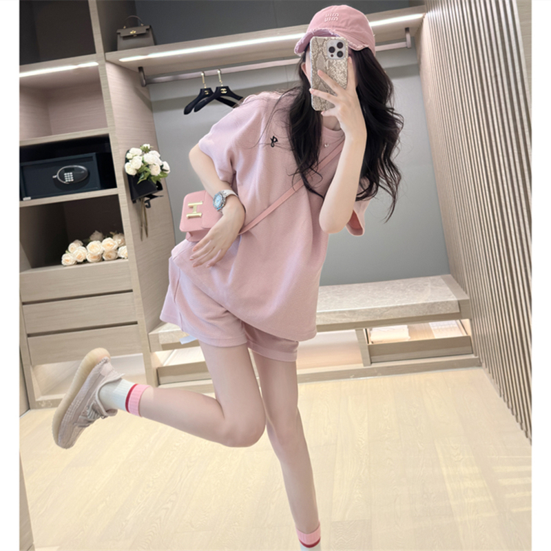 Pink Color-Enhancing Summer Suit for Women, Short-Sleeved, Loose-Fitting, Korean-Style Fashion Shorts, Age-Reducing Casual Sports Two-Piece Set