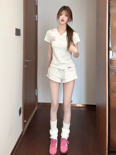 Koreanische Heiße Mädchen Casual Sport Anzug frauen Sommer Mode Dünne Lose Koreanischen Stil Student Kurzarm Shorts Zwei-stück Set