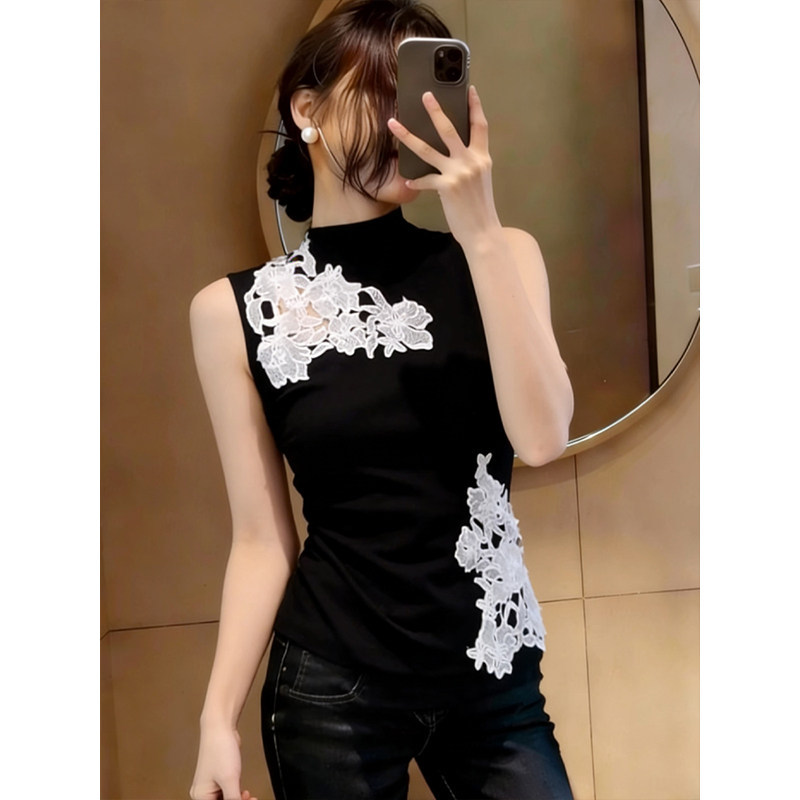 High-End Black Hollow Lace Sleeveless Vest Shirt for Women, New Summer 2026 Model, New Chinese Style Slim Fit Top