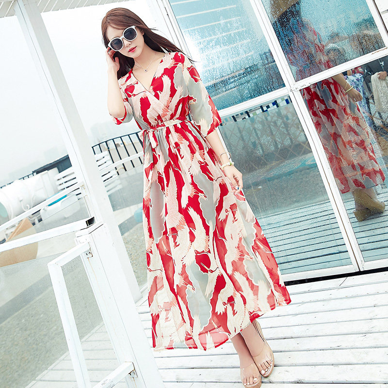 三亚旅游服沙滩裙海边度假长裙波西米亚雪纺印花显瘦五分袖连衣裙