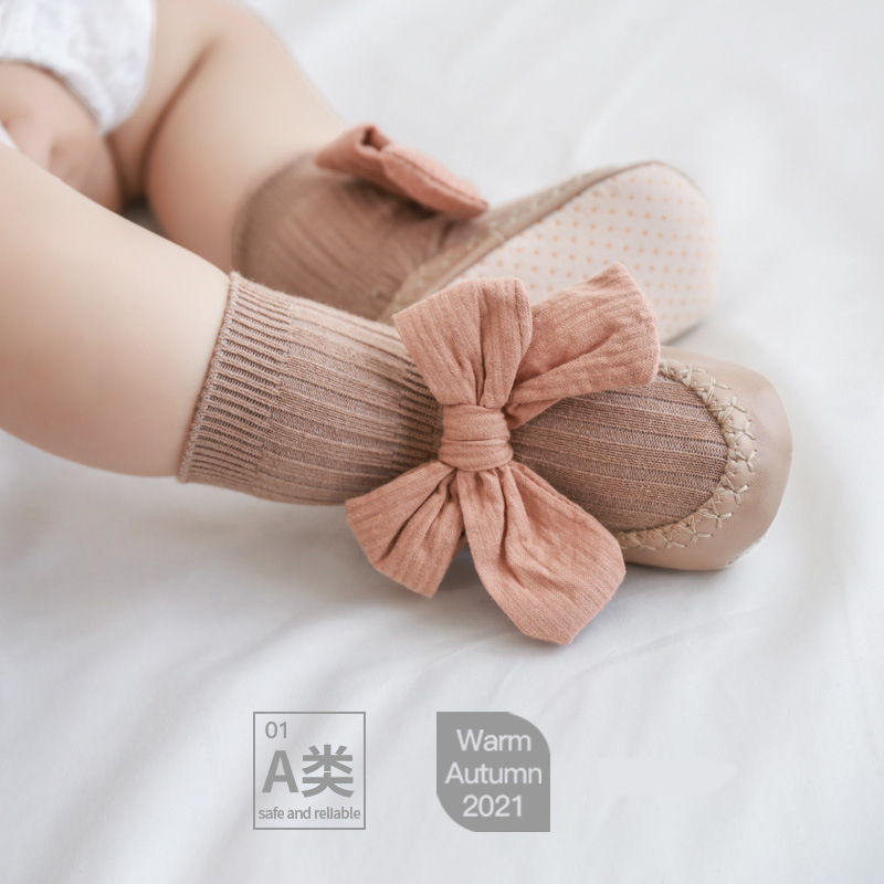 Autumn baby floor socks 2022 mid-tube anti-leather floor bow princess socks toddler toddler shoes and socks