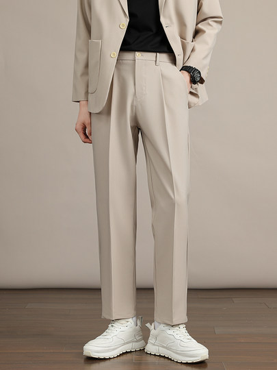 Luo Meng Drapierte kleine Anzughose Herren Herbst und Winter Samt Neun-Punkt-gerades Bein lockere Freizeithose Schwarze High-End-Anzughose