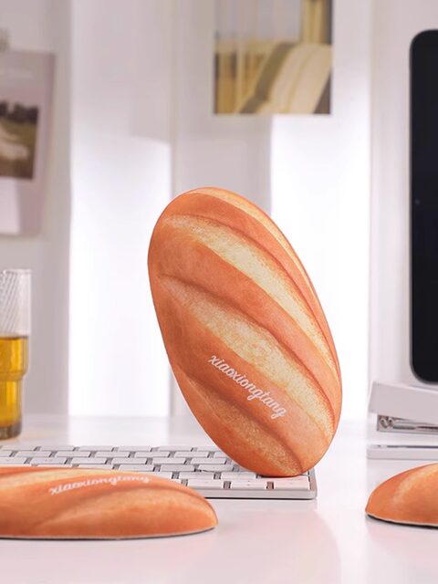 Bread-Shaped Wrist Rest for Girls, Wrist Pad, Mouse Wrist Rest, Silicone Non-Slip Keyboard Wrist Rest, Palm Rest, Cute for Girls