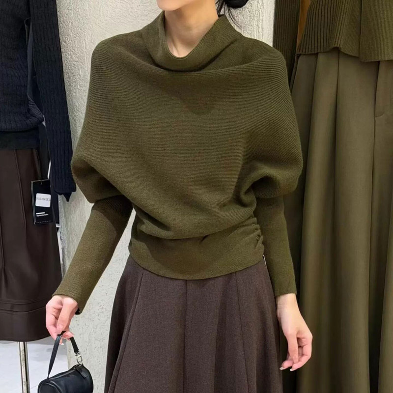 Green Turtleneck Batwing Sleeve Waist-Cinching Sweater for Women, Autumn/Winter 2026 New Design Pullover Knit Top Green Turtleneck Batwing Sleeve Waist-Cinching Sweater for Women, Autumn/Winter 2026 New Design Pullover Knit Top