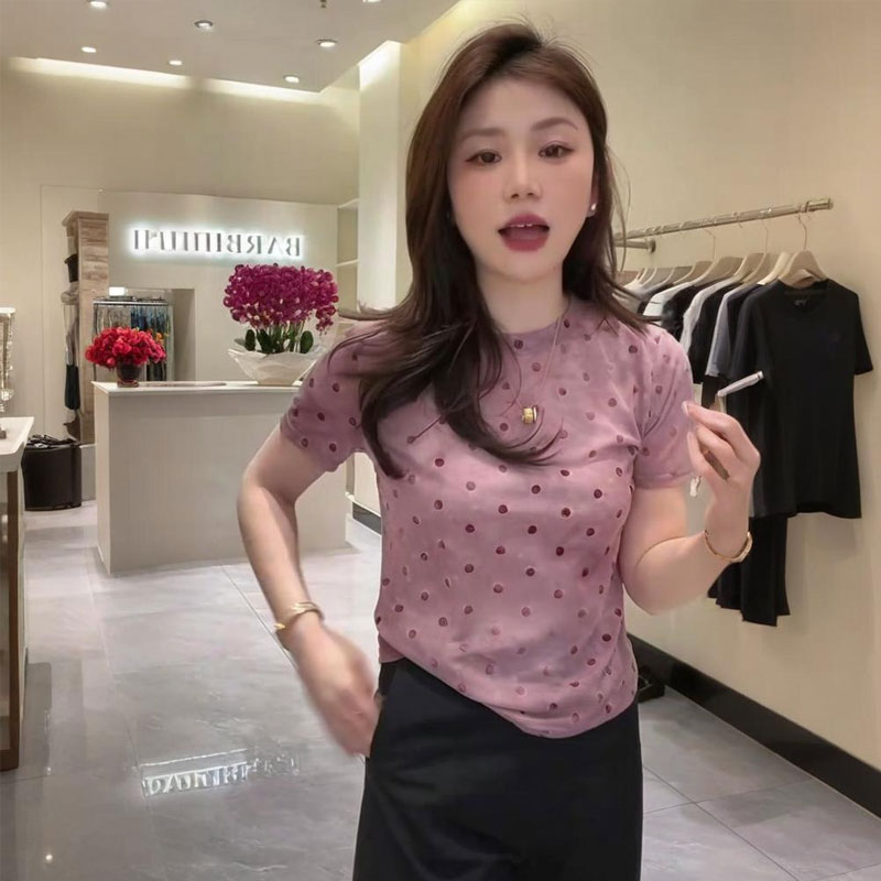 ピンクのラウンドネック水玉模様の長袖Tシャツ、女性用、夏用薄手アウターデザイン、ニッチな空調シャツ、日焼け止めシャツ、トップス