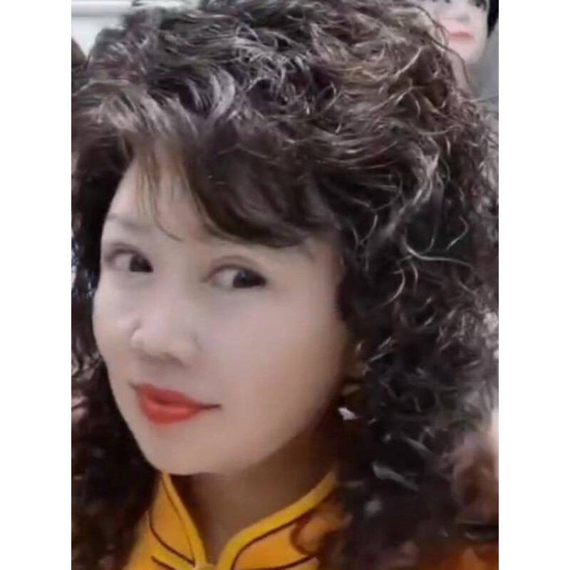 Purchasing Products: Small Letter Wigs, Wigs for Middle-Aged and Elderly People, Long Hair Wigs for Women, Complete Sets of Hair Accessories, Genuine Purchasing Products: Small Letter Wigs, Wigs for Middle-Aged and Elderly People, Long Hair Wigs for Women, Complete Sets of Hair Accessories, Genuine