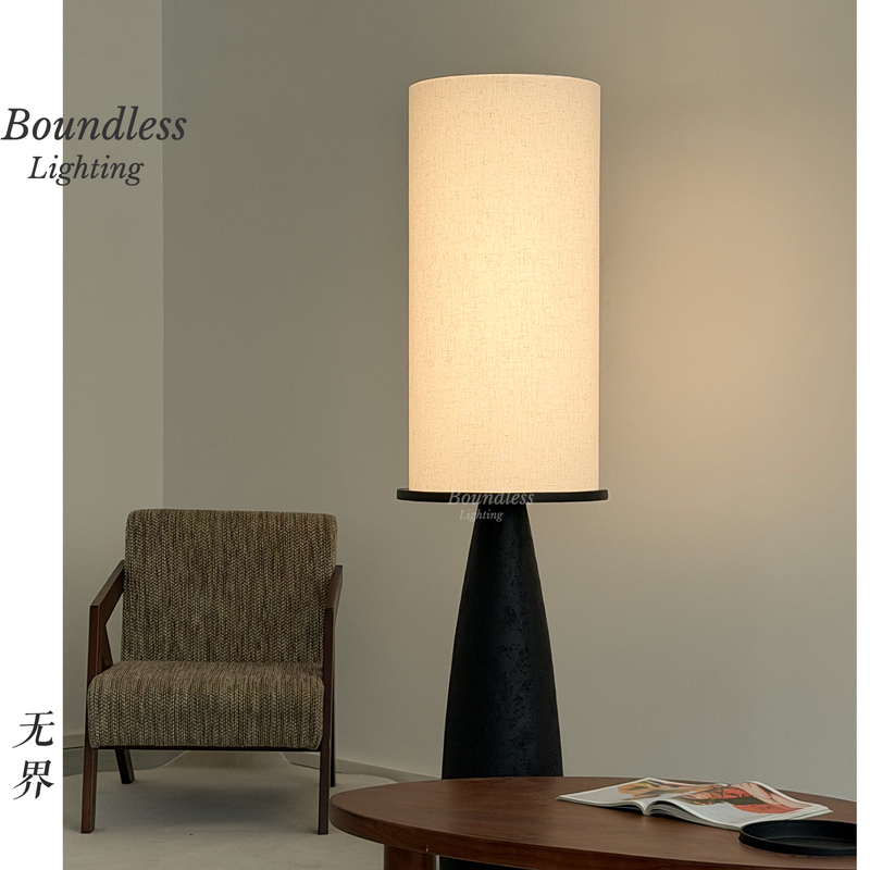 Italian-Style Kosa-Vastu Floor Lamp with a Light Luxury Style, Candlestick Design, Unique and Niche, High-End Black Decorative Lamp Italian-Style Kosa-Vastu Floor Lamp with a Light Luxury Style, Candlestick Design, Unique and Niche, High-End Black Decorative Lamp