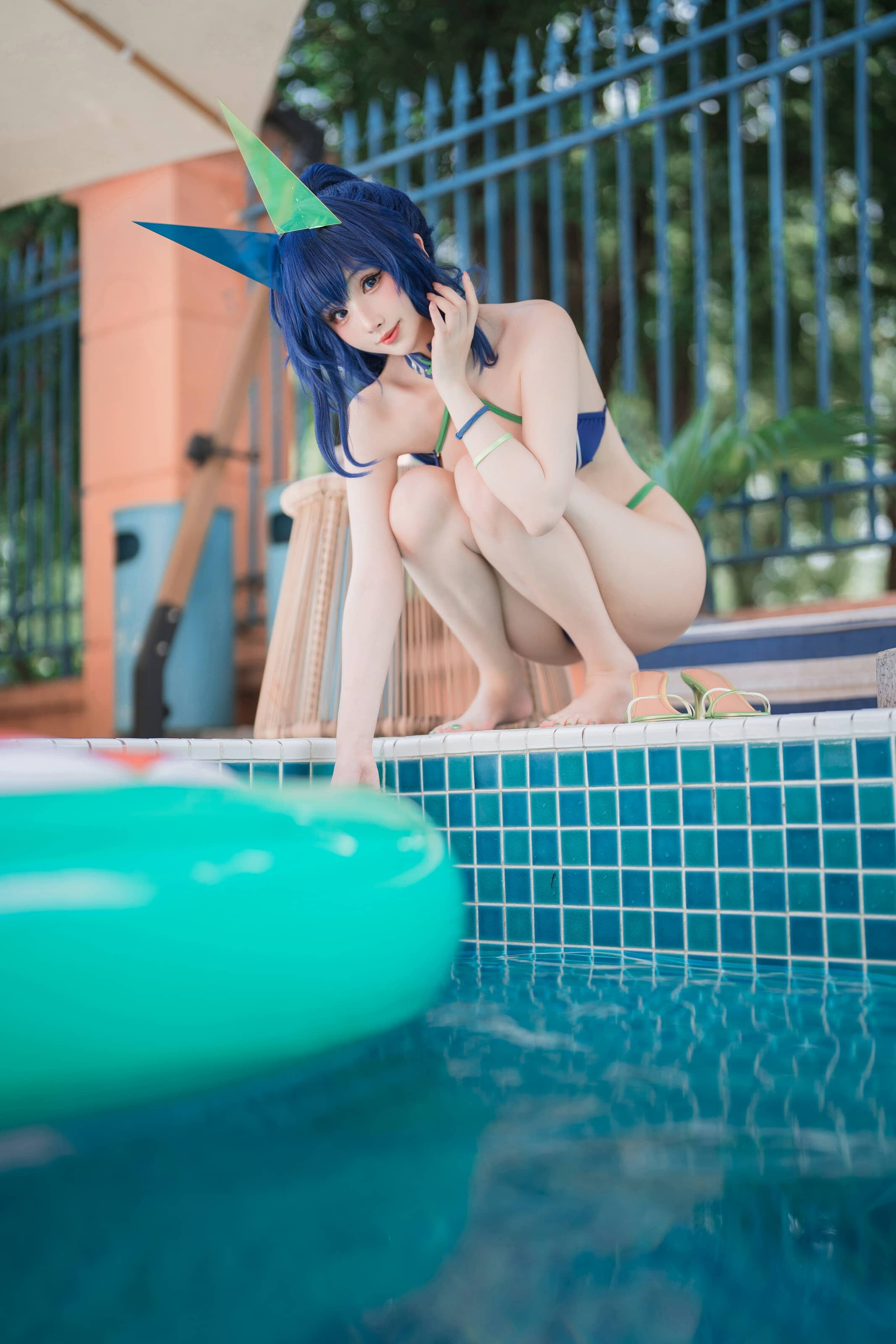 rioko凉凉子 碧蓝航线 花园泳装