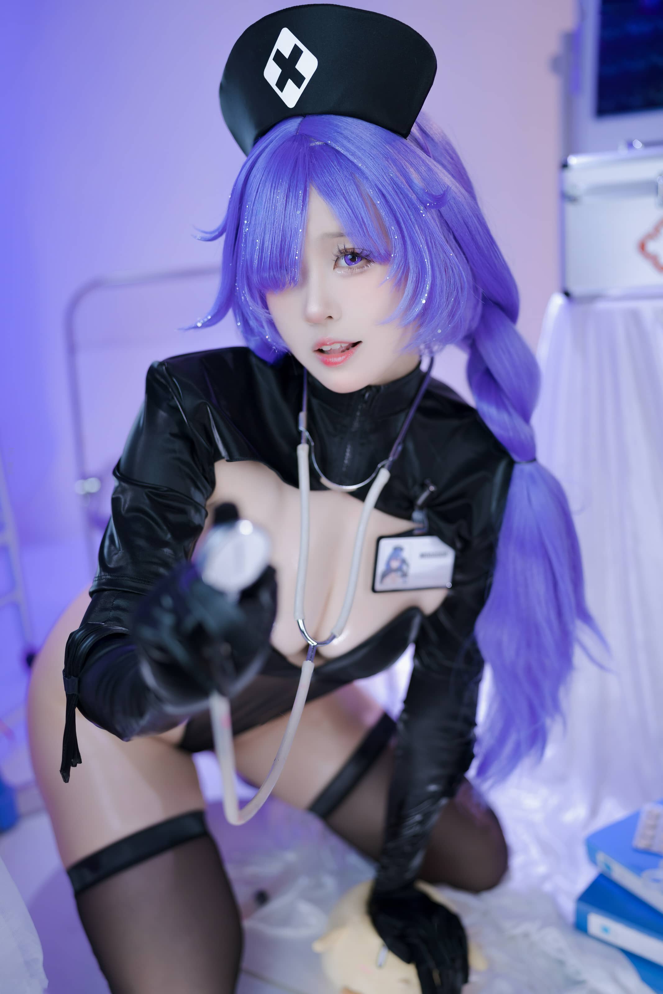 miko酱ww 护理天使