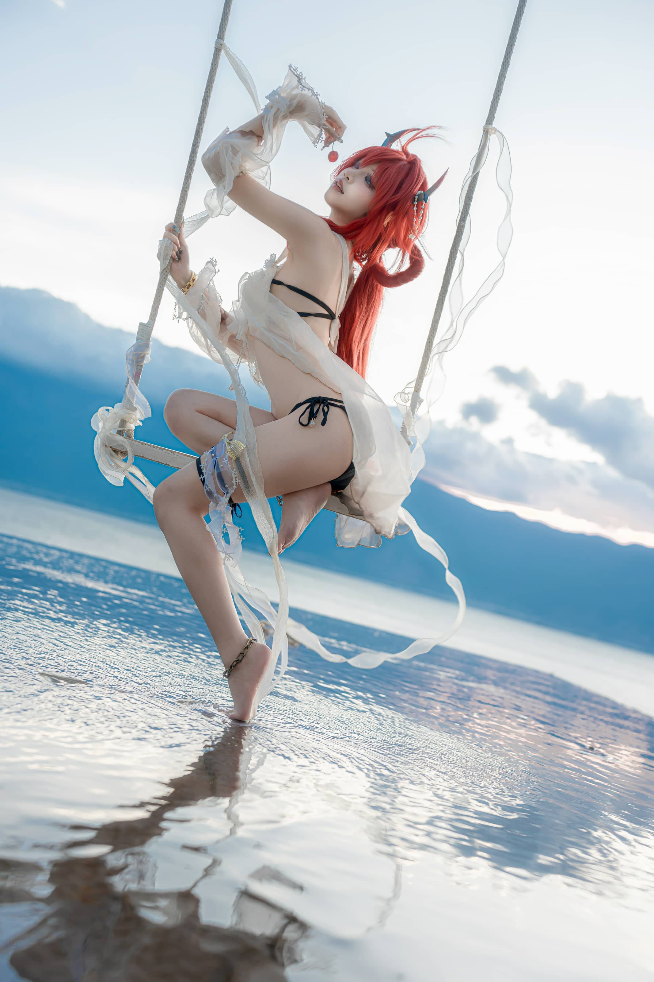 纸悦Etsu_ko 明日方舟 史尔特尔泳装