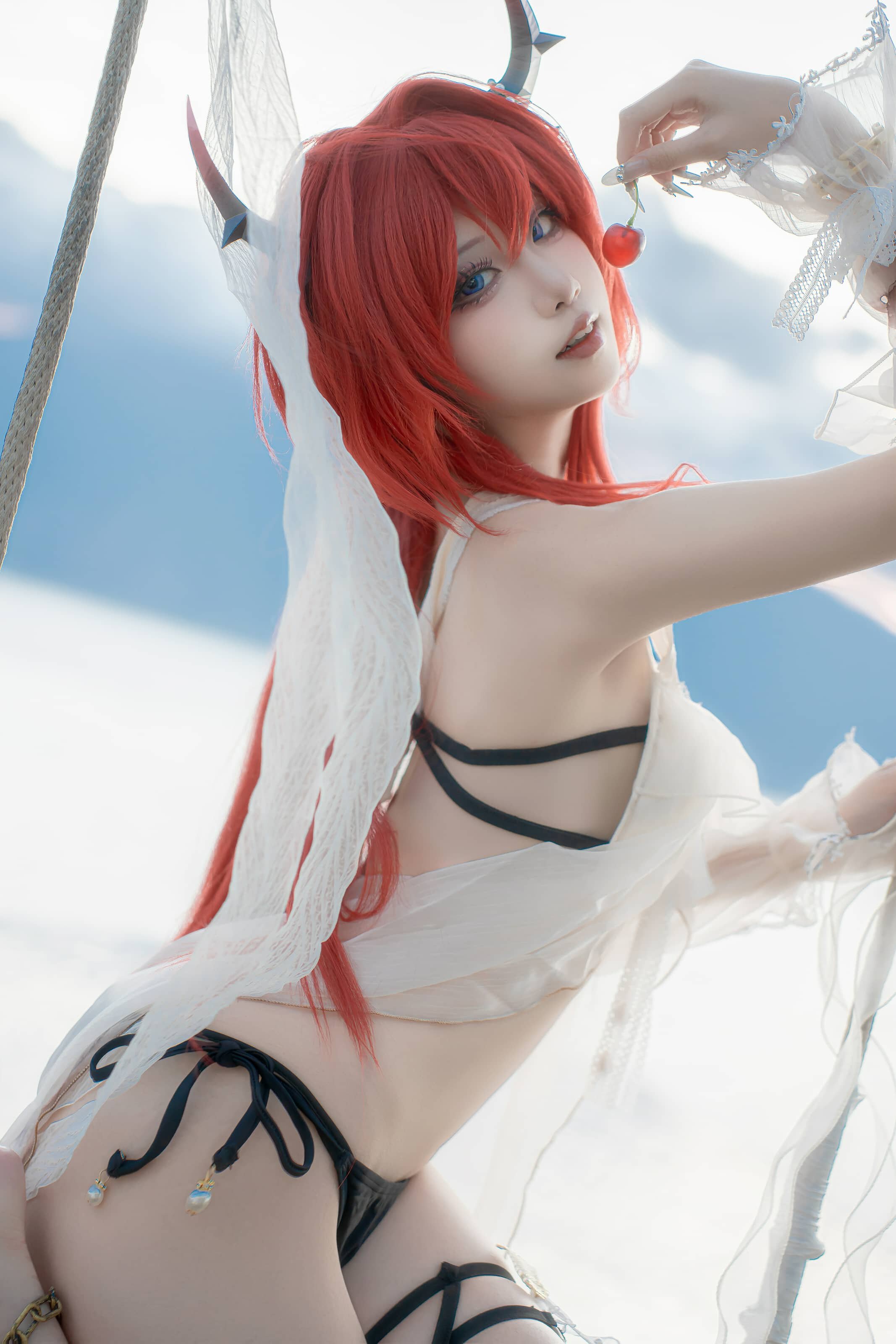 纸悦Etsu_ko 明日方舟 史尔特尔泳装