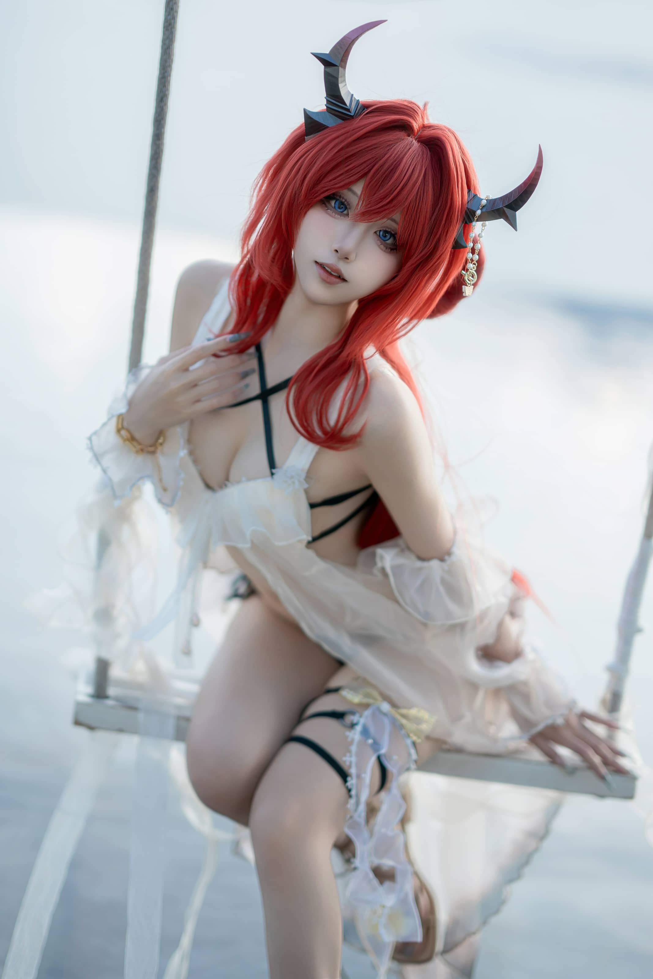 纸悦Etsu_ko 明日方舟 史尔特尔泳装