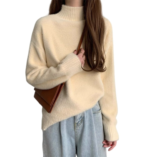 Небольшой дизайнерский демисезонный осенний базовый флисовый трикотажный свитер, тренд сезона