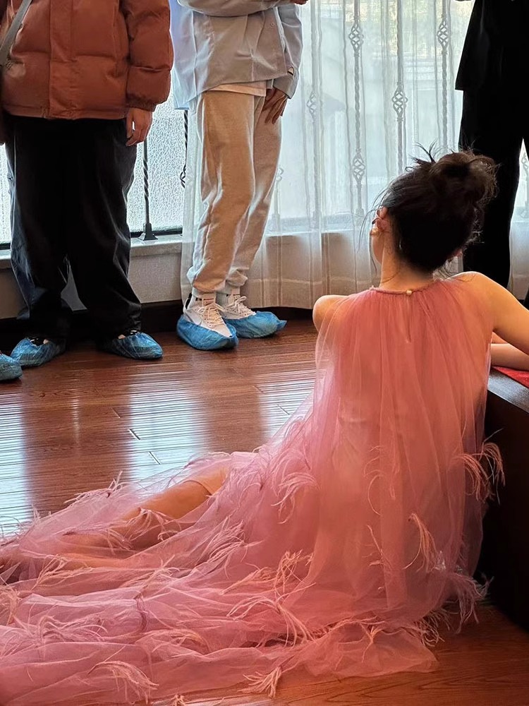 Evening dress for bride, shiffon fuchsia wedding dress, Chinese style, 2023 collection Evening dress for bride, shiffon fuchsia wedding dress, Chinese style, 2023 collection