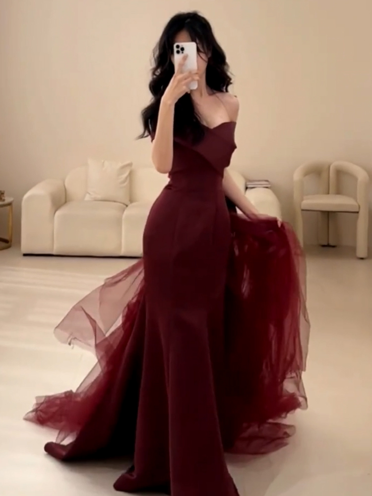Evening dress for bride, burgundy elegant elite tube top Evening dress for bride, burgundy elegant elite tube top