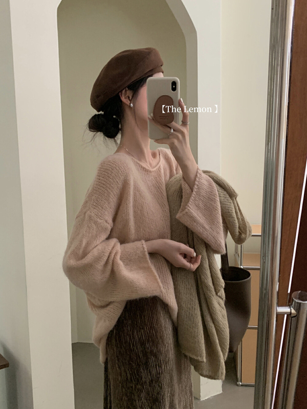 Dopamine Autumn Outfit Round Neck Pullover Light Pink Knit Top Women's Spring and Autumn Design Thin Base Sweater