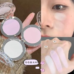 무광택 형광펜 파우더가 밝게 얼굴을 밝히고 메이크업 설정을합니다