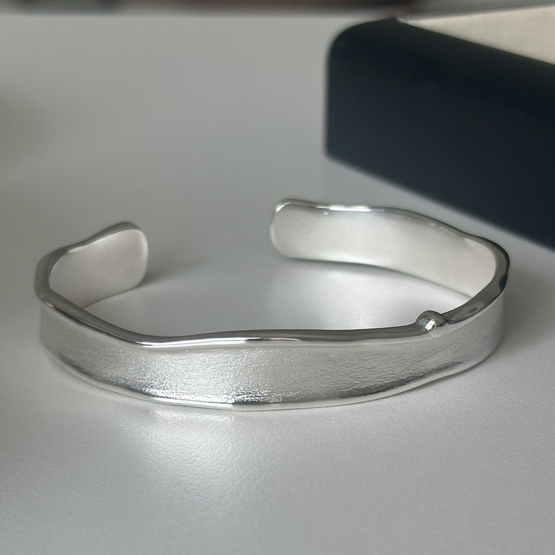 Hana'Time Traveler' High-End Matte Brushed Bracelet S925 Sterling Silver Irregular Niche Design for Women Hana'Time Traveler' High-End Matte Brushed Bracelet S925 Sterling Silver Irregular Niche Design for Women