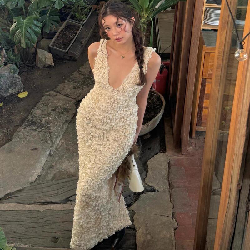 Jojo Personalized Stereo Deep V Neck Off-White Banquet Dress Dress 25 Early Spring New Style Slimming Look Elegant Jojo Personalized Stereo Deep V Neck Off-White Banquet Dress Dress 25 Early Spring New Style Slimming Look Elegant