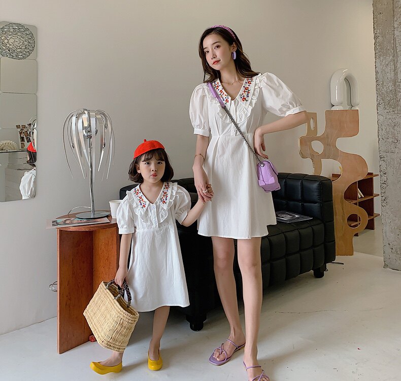 Grape National Wind Dress Rework Embroidered Net Red Ocean V collar Holiday Mother Daughter Dress DRESS