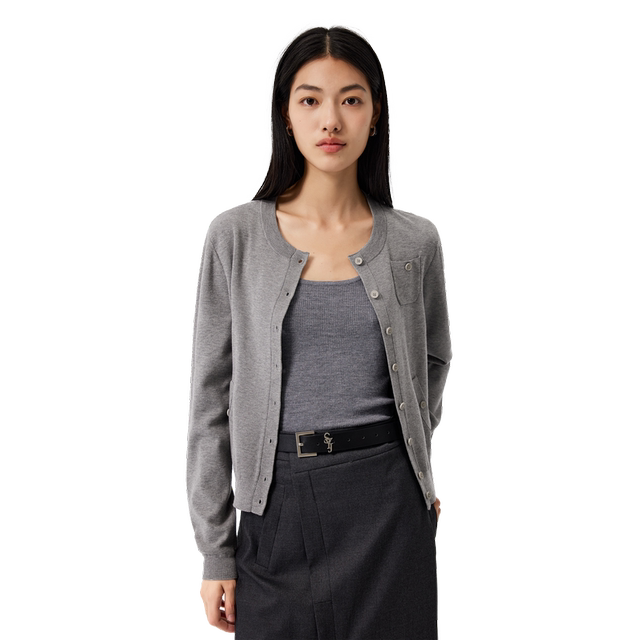 Elegant knitted cardigan in the water cloud