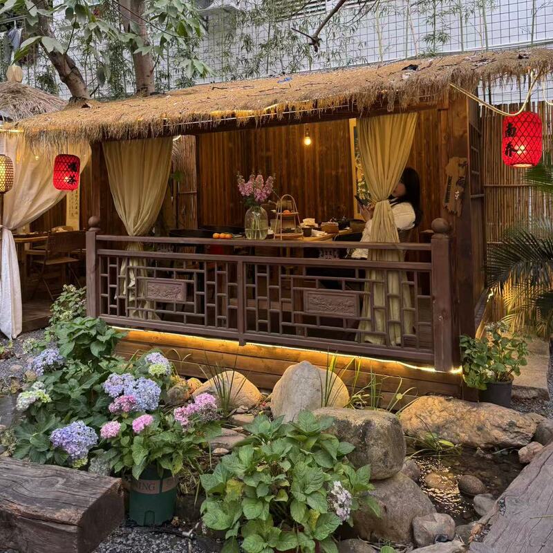 Trendy Thatched Wooden House, Anti-Corrosion Wood Landscaping, Solid Wood Japanese-Style Garden Tea House, Rural Small Yard Outdoor Thatched Structure
