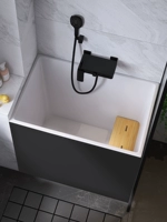 Монто маленькая квартира в ванне маленького независимо