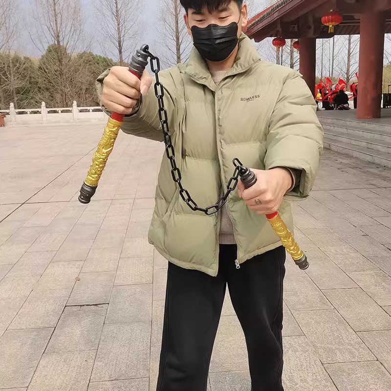 ヌンチャクの子供のおもちゃの練習スティック柔らかいゴム素材ピースエリートシェンロンヌンチャクパフォーマンス小道具モデル