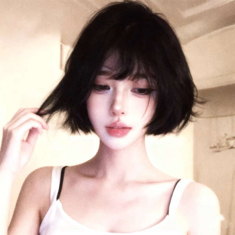 Wig for Women with Short Hair, Hanni Style, Sweet Girly Layered Bob, Internet Celebrity Natural Realistic Jk Full Wig