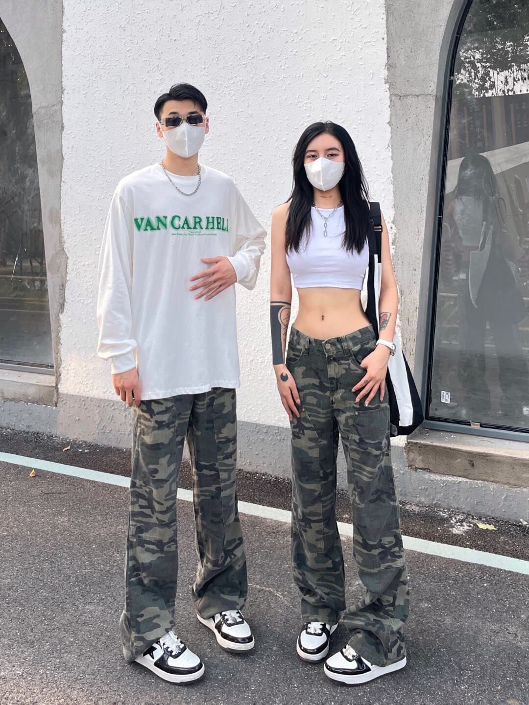 美式高街迷彩休闲工装裤男宽松直筒军绿设计感小众百搭情侣长裤子详情2