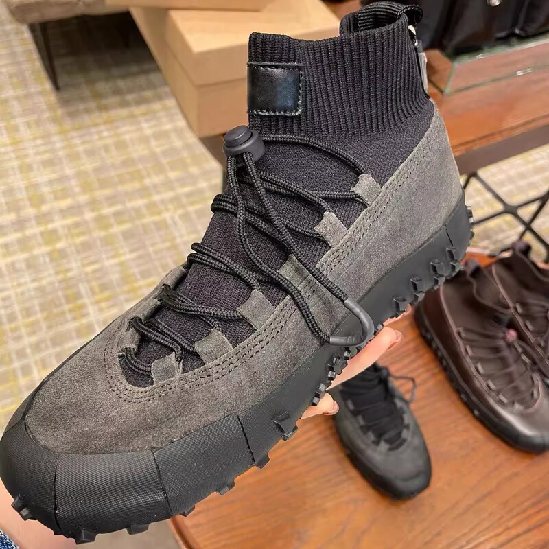 Men's and Women's Sock Boots, Trendy Commuter Style, Sports Chelsea Boots, Fashionable Thick-Soled Slip-On Casual Versatile Outdoor Hiking Boots