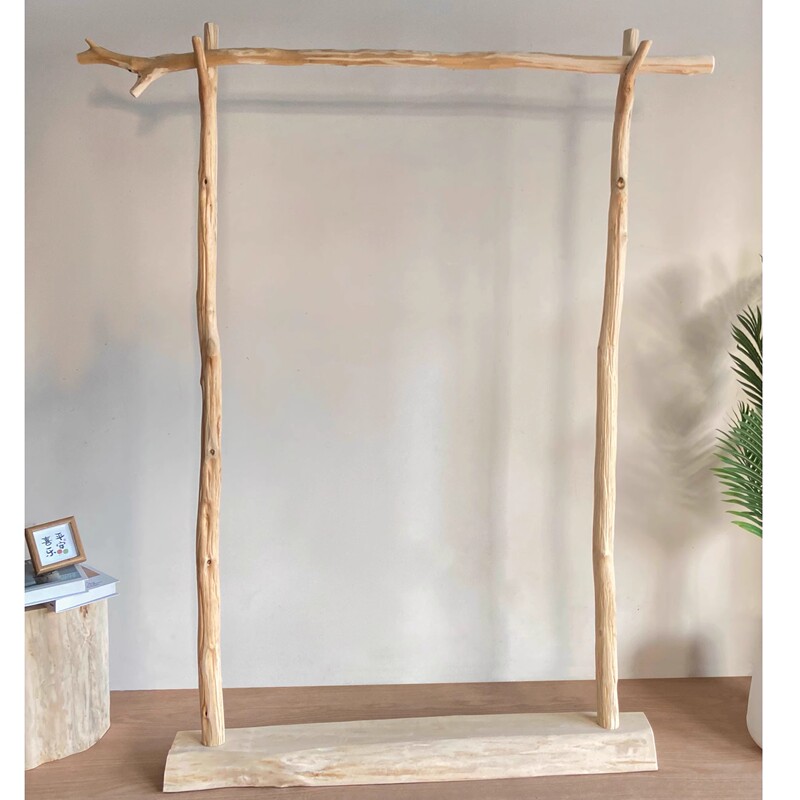 Solid Wood Floor-Standing Coat Rack with Natural Wood Design and Hanging Rail for Clothing Display Solid Wood Floor-Standing Coat Rack with Natural Wood Design and Hanging Rail for Clothing Display