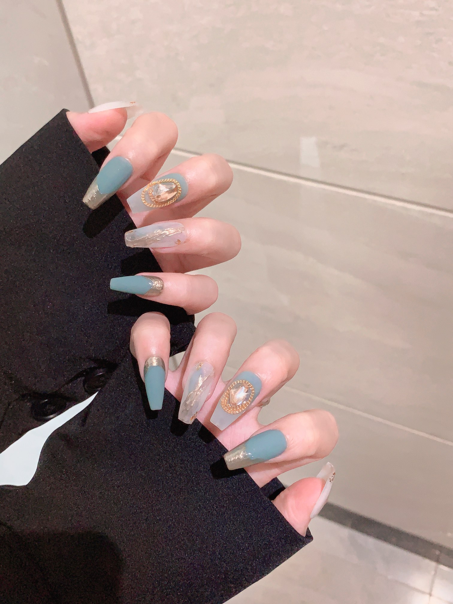Green native luxury gold original pure handmade wearables with explosive shiny high-end light lavish manicure with detachable nail sheet-Taobao