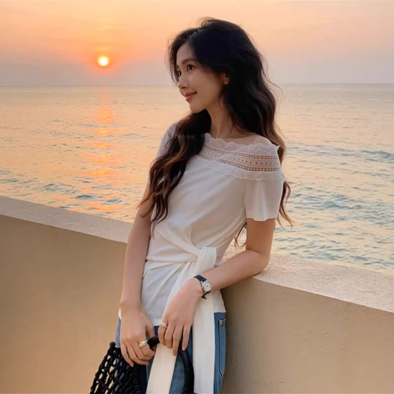 Highly Recommended~ Korean-Style Lace Off-Shoulder Hollow-Out Short-Sleeve Shirt for Women, Summer Design, Slim Fit, Tie-Up Top