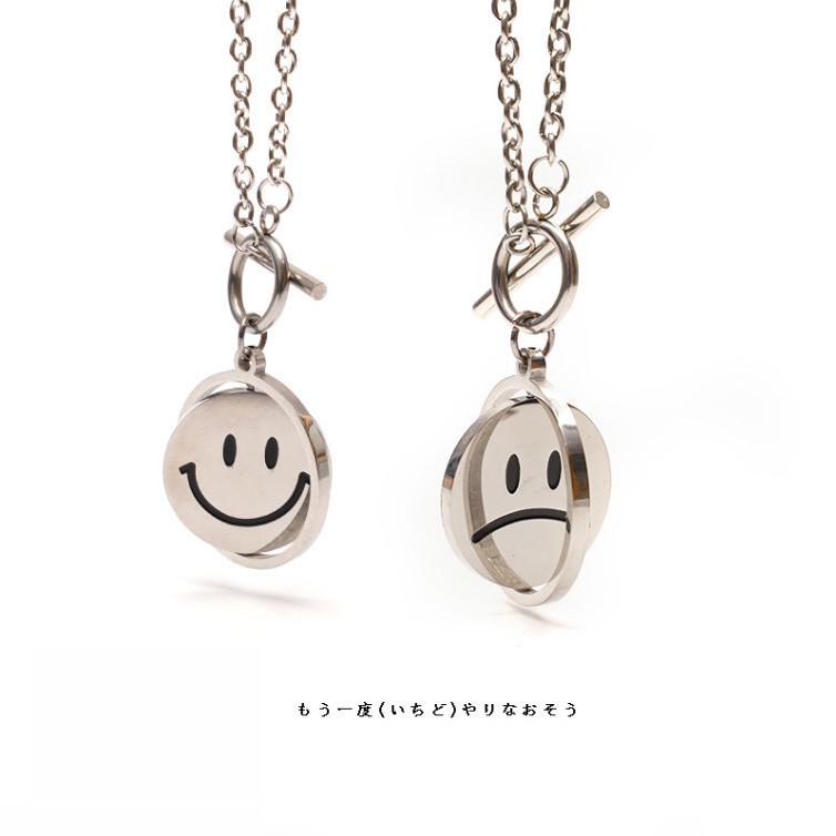 Turn Laughs Face Necklace Male Tide Superior Titanium Steel Pendant Men Hip-hop 100 Hitch Boom Pendant Accessories Accessories