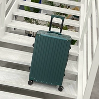 Темная ночная сопротивление царапин и толстая тарелка