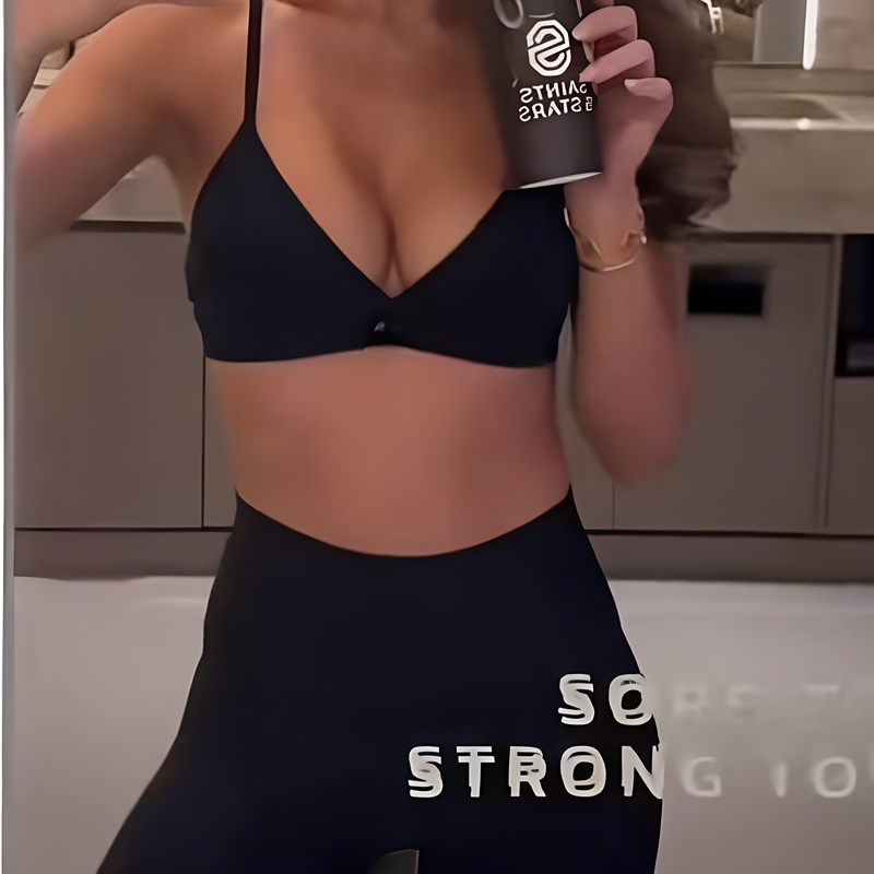 Kendall Jenner Is Stunning! Triangle Cup with Padded Bra, Soft and Comfortable Sports Bra, Fitness Tank Top, Yoga Underwear
