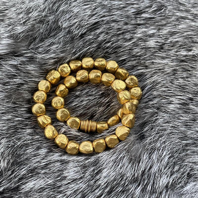 Ancient Method Gold Irregular Small Gold Nugget Sugar Cube Bracelet Imitation Gold Hand-Woven Broken Gold Thread Bracelet for Gift Giving Ancient Method Gold Irregular Small Gold Nugget Sugar Cube Bracelet Imitation Gold Hand-Woven Broken Gold Thread Bracelet for Gift Giving