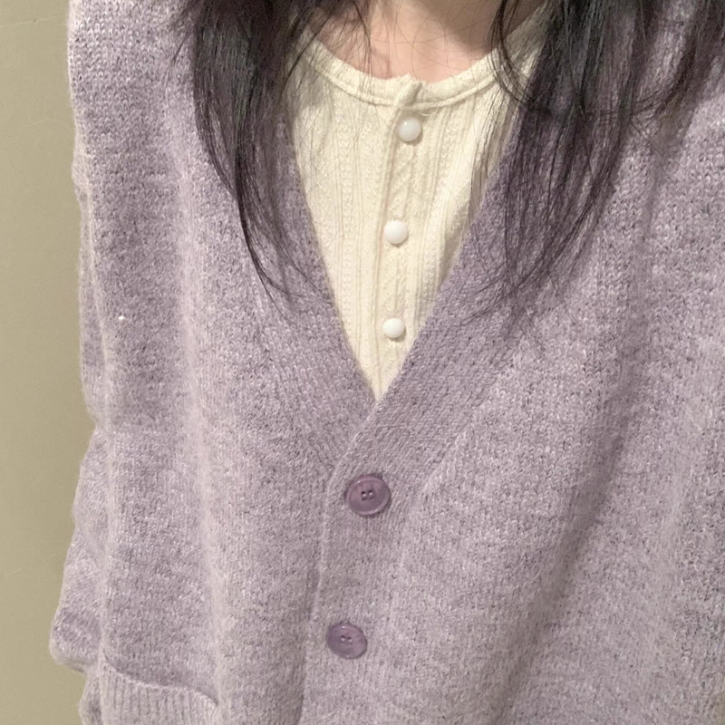 Loose and Casual Style Purple Sweater Jacket for Women, Autumn and Winter 2025 New V-Neck Knitted Cardigan with a High-End Feel